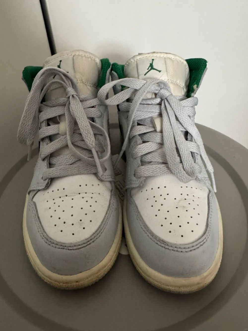 JORDAN AJ 1 MID BOYS